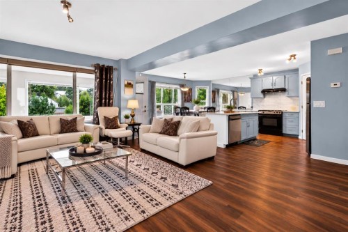67 Douglas Ridge View Se, Calgary, AB 