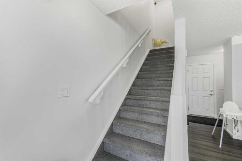 1482 148 Avenue Nw, Calgary, AB 