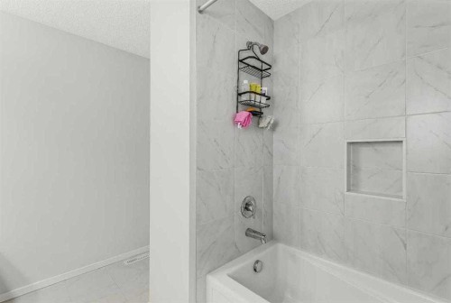 1482 148 Avenue Nw, Calgary, AB 