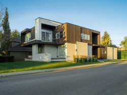 3603 13 Street SW Calgary, AB T2T 2R2