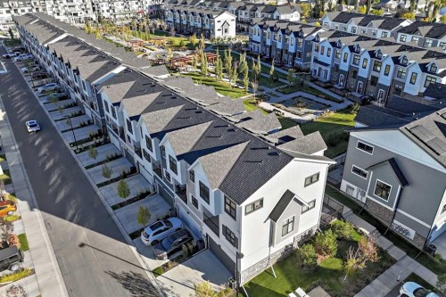 158 Les Jardins Park Se, Calgary, AB 