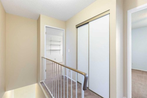 22-740 Bracewood Drive Sw, Calgary, AB 