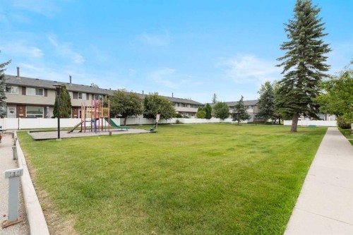 22-740 Bracewood Drive Sw, Calgary, AB 
