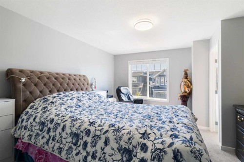 35 Lucas Passage Nw, Calgary, AB 
