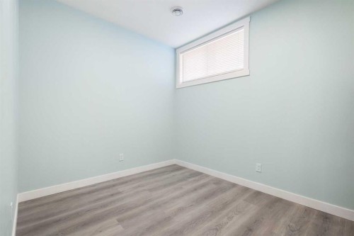 35 Lucas Passage Nw, Calgary, AB 