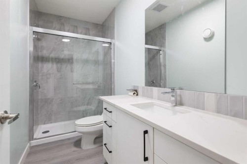 35 Lucas Passage Nw, Calgary, AB 