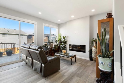 35 Lucas Passage Nw, Calgary, AB 