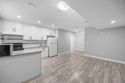 38 Seton Manor Se, Calgary, AB 