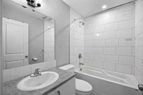 38 Seton Manor Se, Calgary, AB 
