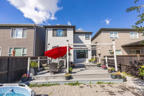 38 Seton Manor Se, Calgary, AB 