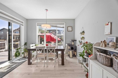 38 Seton Manor Se, Calgary, AB 