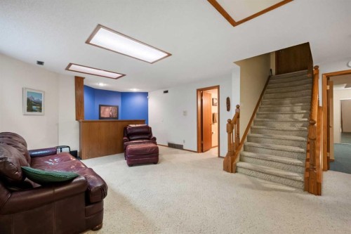 20 Edendale Crescent Nw, Calgary, AB 
