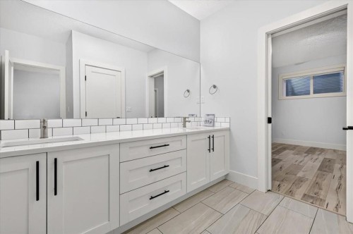 1924 Glenmount Drive Sw, Calgary, AB 