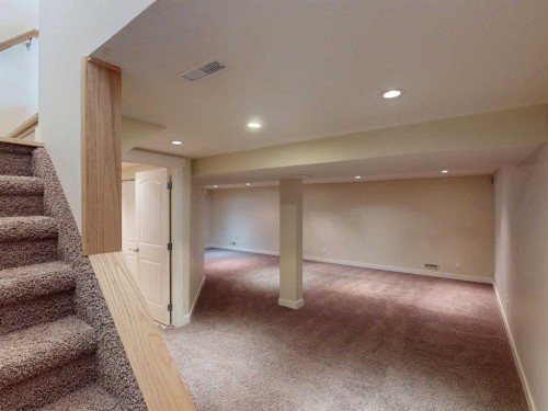 23 Brown Crescent Nw, Calgary, AB 