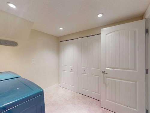 23 Brown Crescent Nw, Calgary, AB 