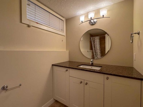 23 Brown Crescent Nw, Calgary, AB 