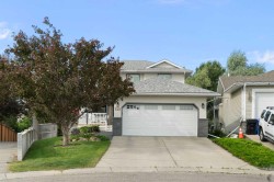 319 Hawkland Place NW Calgary, AB T3G 3R4