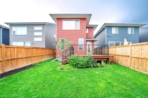 14 Rivercrest Common, Cochrane, AB 