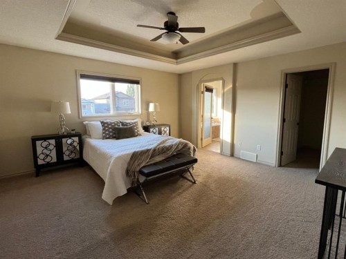 226 Gateway Manor SOUTH, Lethbridge, AB T1K 5S1 4