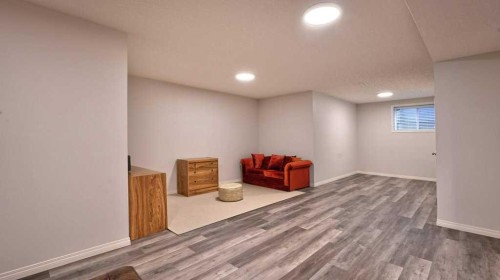 82 Mt Douglas Circle Se, Calgary, AB 