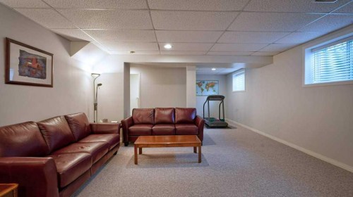 82 Mt Douglas Circle Se, Calgary, AB 