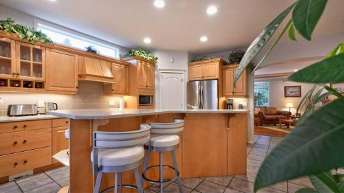 82 Mt Douglas Circle Se, Calgary, AB 