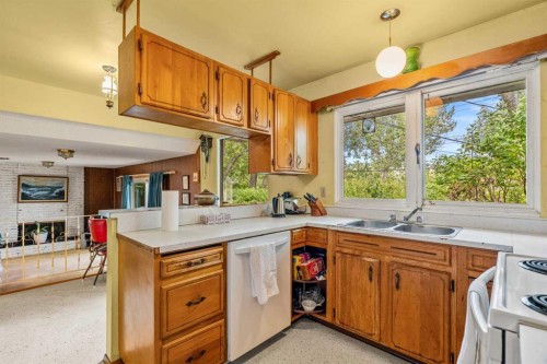 24 Mapleglade Close Se, Calgary, AB 