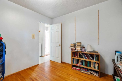 24 Mapleglade Close Se, Calgary, AB 