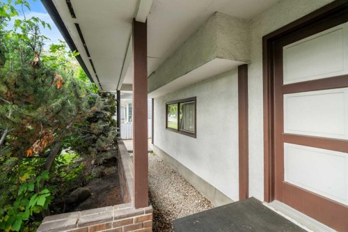 24 Mapleglade Close Se, Calgary, AB 