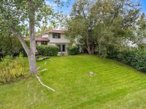 24 Mapleglade Close Se, Calgary, AB 