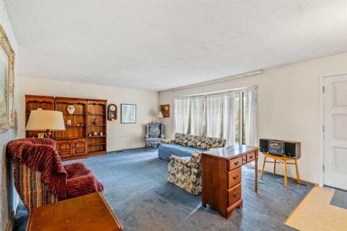 24 Mapleglade Close Se, Calgary, AB 