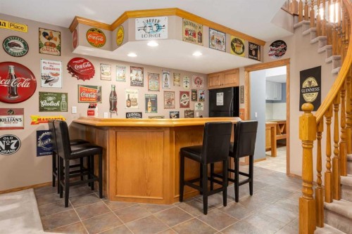 133 Strathlea Court Sw, Calgary, AB 