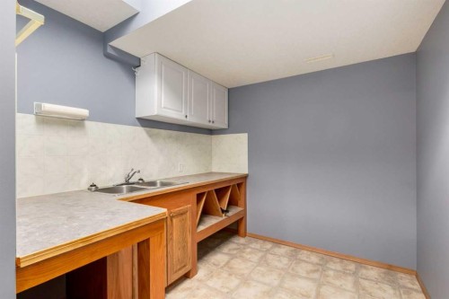 133 Strathlea Court Sw, Calgary, AB 