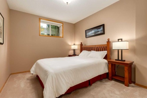 133 Strathlea Court Sw, Calgary, AB 