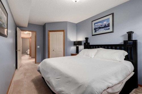 133 Strathlea Court Sw, Calgary, AB 