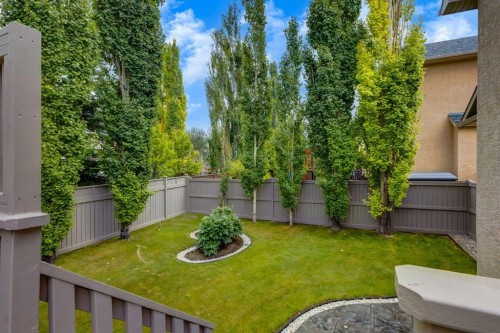 133 Strathlea Court Sw, Calgary, AB 