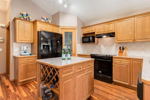 133 Strathlea Court Sw, Calgary, AB 