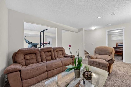 625 Somerset Drive Sw, Calgary, AB 