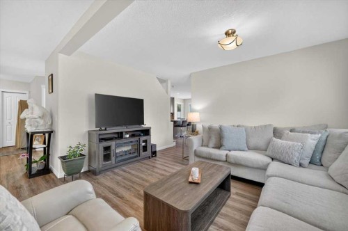 625 Somerset Drive Sw, Calgary, AB 