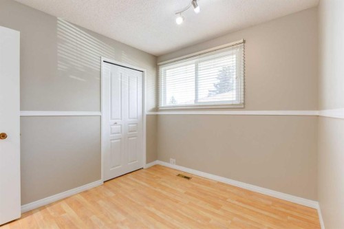 728 Canfield Place Sw, Calgary, AB 