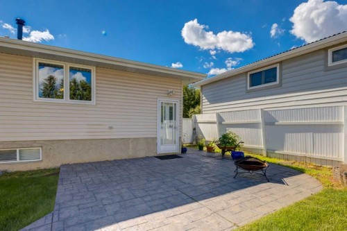 728 Canfield Place Sw, Calgary, AB 