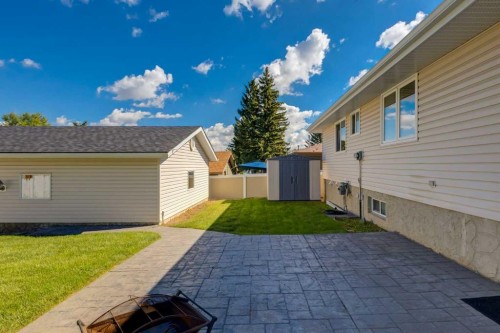 728 Canfield Place Sw, Calgary, AB 