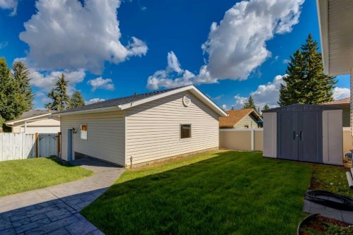 728 Canfield Place Sw, Calgary, AB 