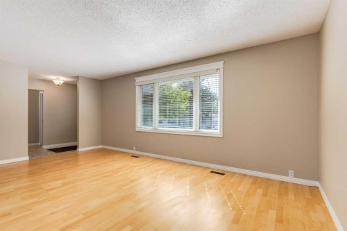 728 Canfield Place Sw, Calgary, AB 