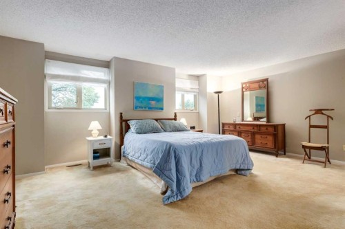35 Millrise Way Sw, Calgary, AB 