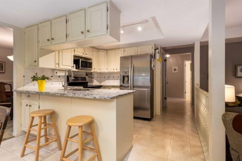 35 Millrise Way Sw, Calgary, AB 