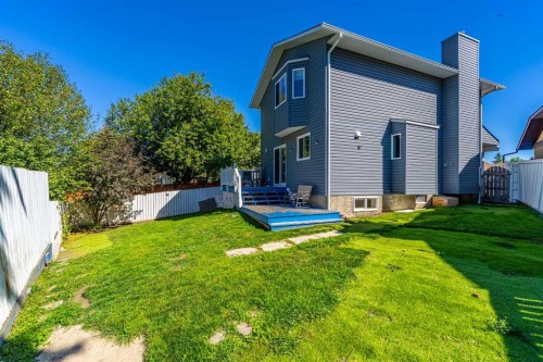 135 Sandarac Place Nw, Calgary, AB 