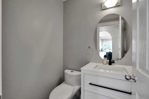 62 Prestwick Landing Se, Calgary, AB 