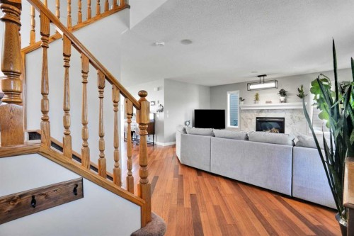 62 Prestwick Landing Se, Calgary, AB 
