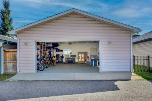 62 Prestwick Landing Se, Calgary, AB 